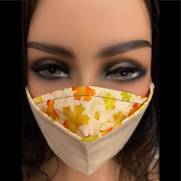 NWT 3-D HANDMADE FACE MASK - Picture 1 of 1